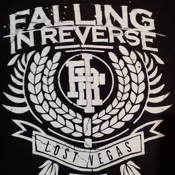 Falling in Reverse band shirt - Picture 2 of 3